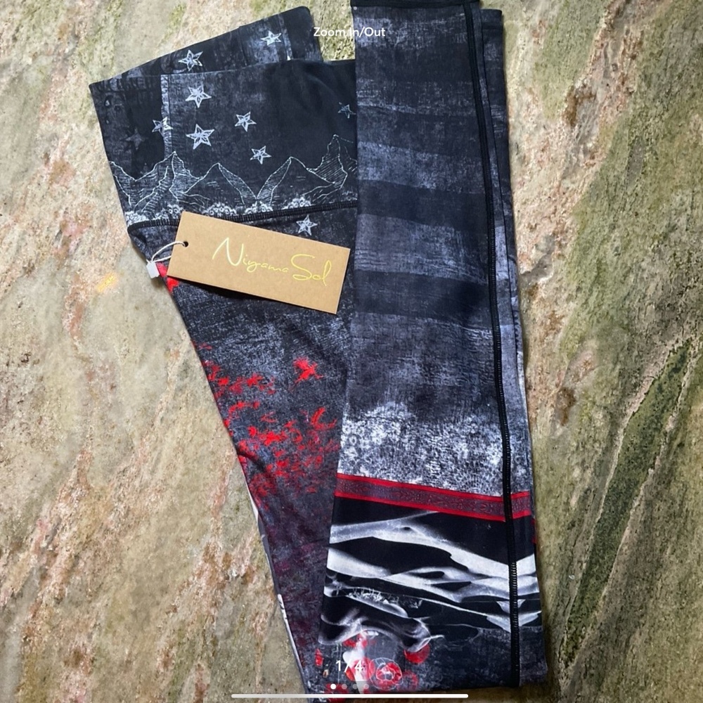 Niyama Sol endless leggings NWT
